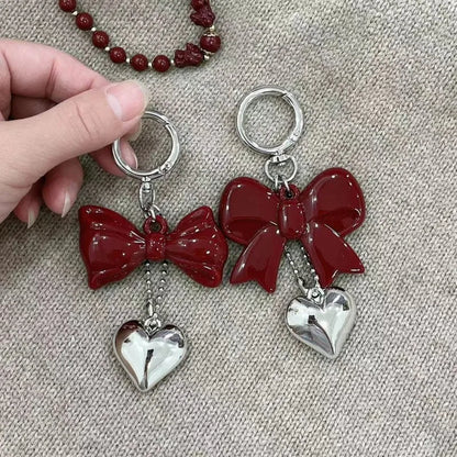 Retro Red Bowknot Heart